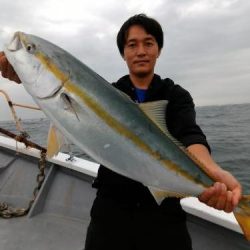 ファイヤードルフィン 釣果