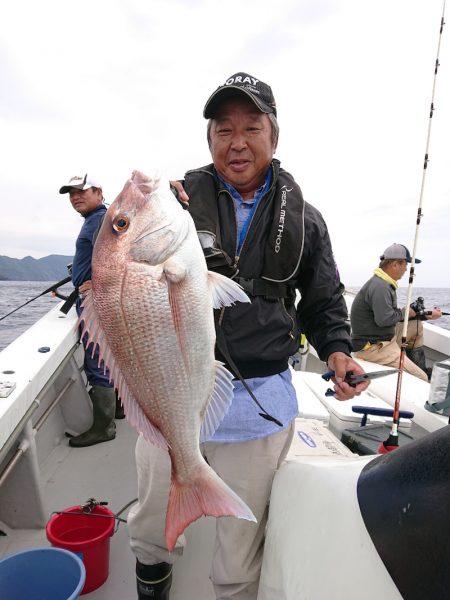 エンペラー 釣果