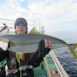真祐丸 (しんゆうまる) 釣果