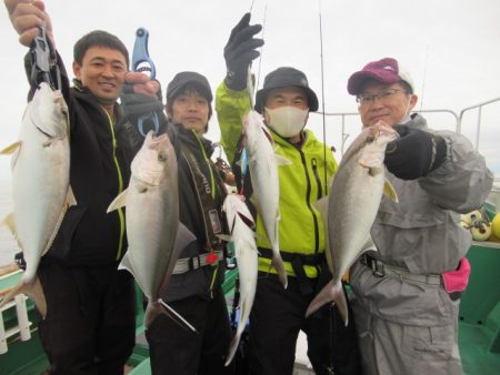 真祐丸 (しんゆうまる) 釣果