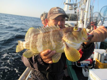 真祐丸 (しんゆうまる) 釣果