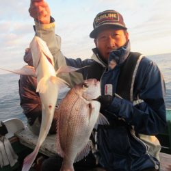 真祐丸 (しんゆうまる) 釣果