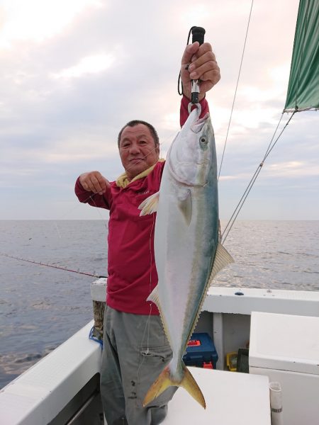 エンペラー 釣果