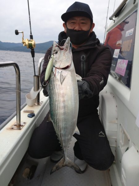 鷹王丸 釣果