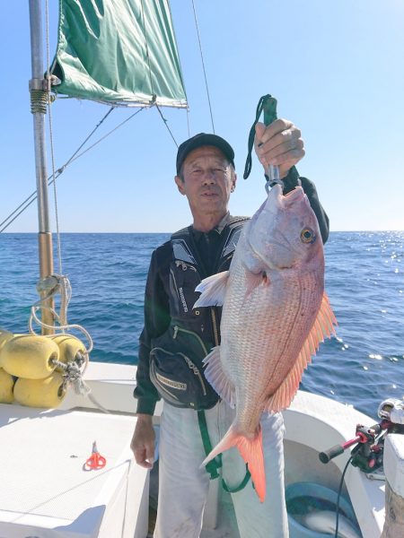 エンペラー 釣果