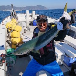 エンペラー 釣果