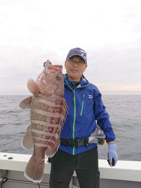 エンペラー 釣果