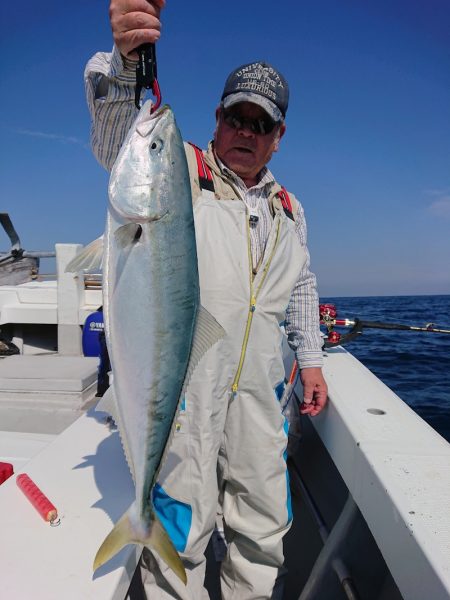 エンペラー 釣果