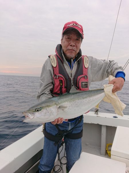 エンペラー 釣果