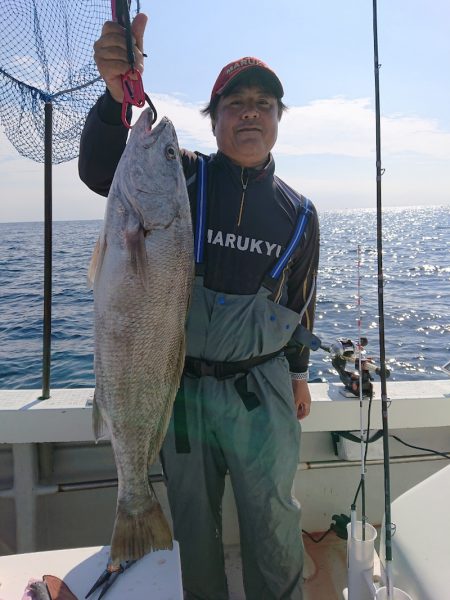 エンペラー 釣果