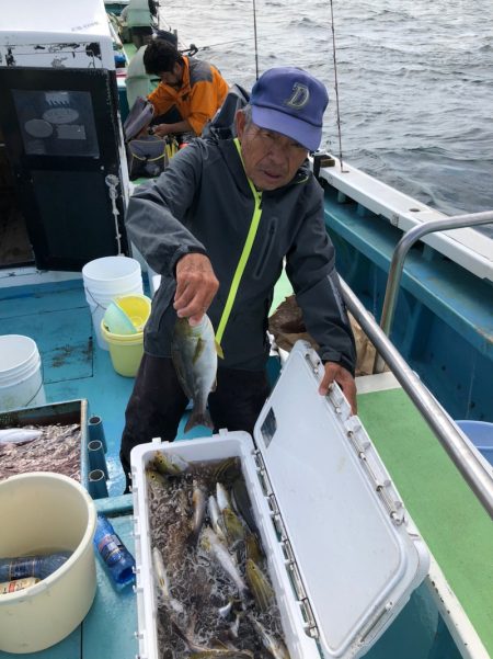 丸万釣船 釣果