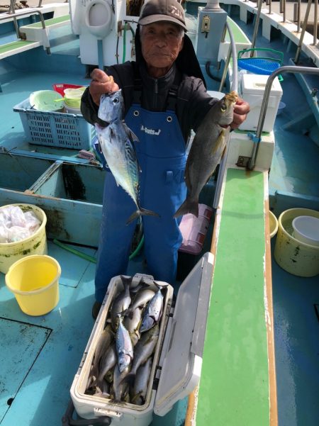 丸万釣船 釣果