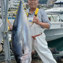 静岡 カツオ ジギング船 釣り船 釣果情報サイト カンパリ