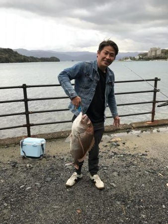 丘からえげつない真鯛!