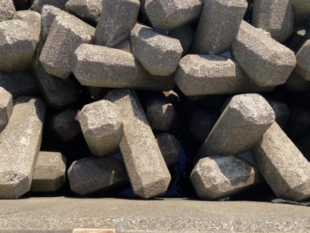 投げ釣りから穴釣りに変更