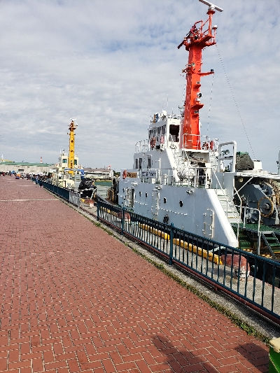 飲ませとえび撒き二刀流