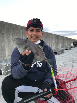 ショアジギング 呑ませ釣り ぶっ込み