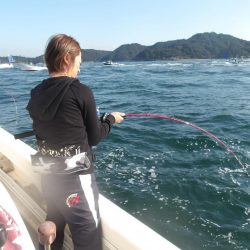 遊漁船SOUTH(サウス)11/15釣果