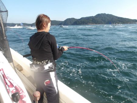 遊漁船SOUTH(サウス)11/15釣果