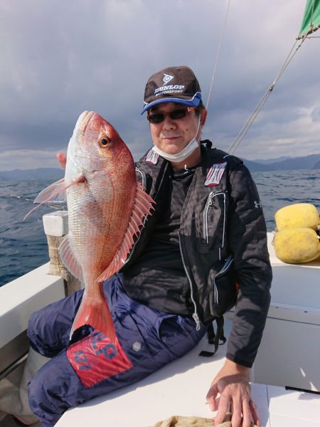 エンペラー 釣果