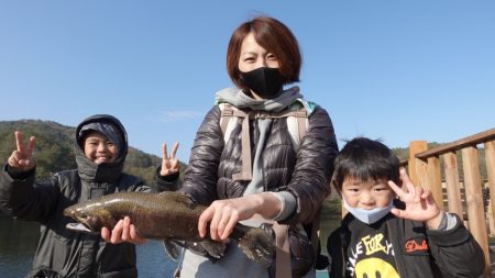 フィッシングレイクたかみや 釣果