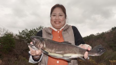 フィッシングレイクたかみや 釣果