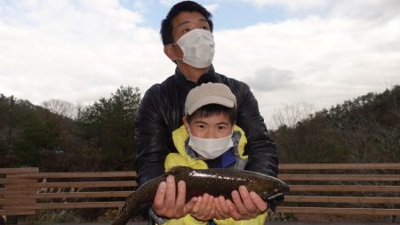 フィッシングレイクたかみや 釣果