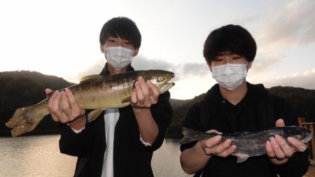 フィッシングレイクたかみや 釣果