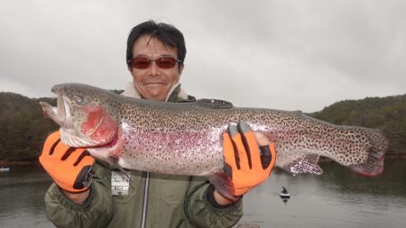 フィッシングレイクたかみや 釣果