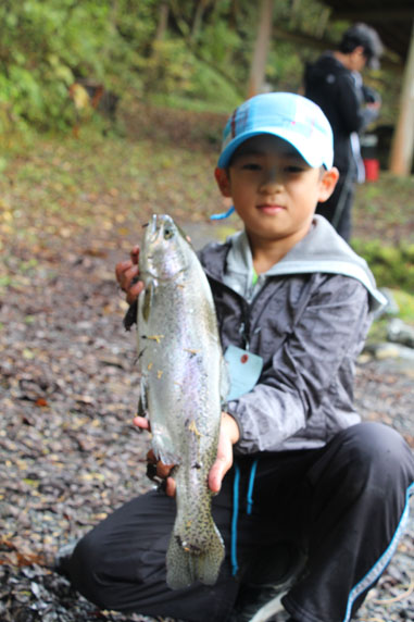 小菅トラウトガーデン 釣果