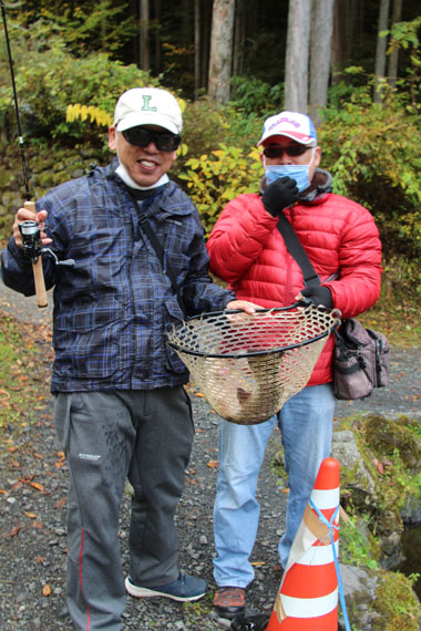 小菅トラウトガーデン 釣果