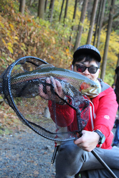 小菅トラウトガーデン 釣果