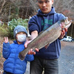 小菅トラウトガーデン 釣果
