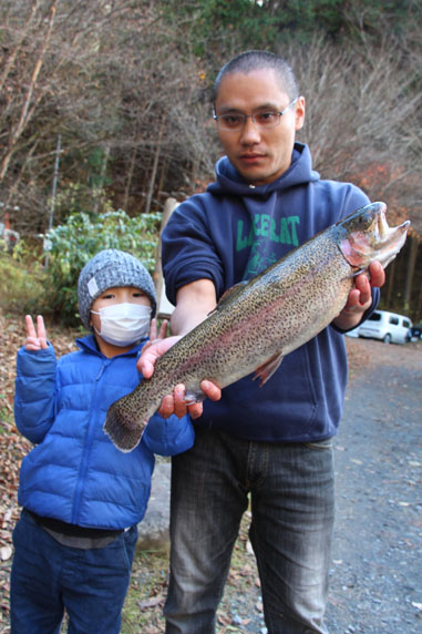 小菅トラウトガーデン 釣果