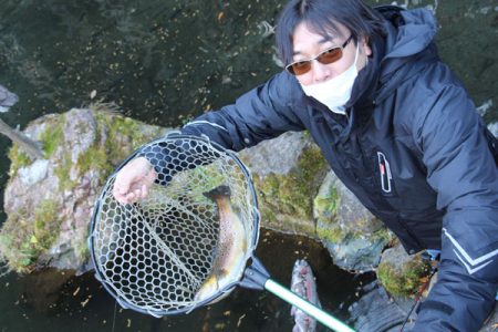 小菅トラウトガーデン 釣果