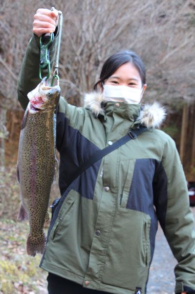 小菅トラウトガーデン 釣果