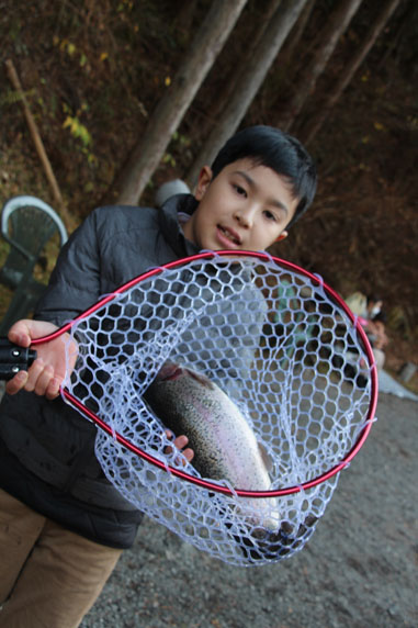 小菅トラウトガーデン 釣果