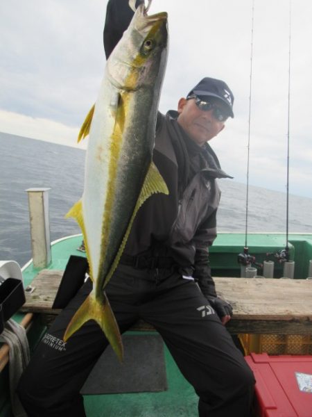 真祐丸 (しんゆうまる) 釣果