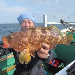 真祐丸 (しんゆうまる) 釣果