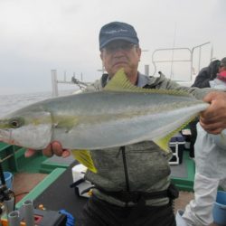 真祐丸 (しんゆうまる) 釣果