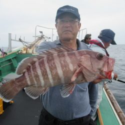 真祐丸 (しんゆうまる) 釣果