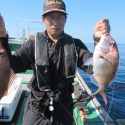 真祐丸 (しんゆうまる) 釣果