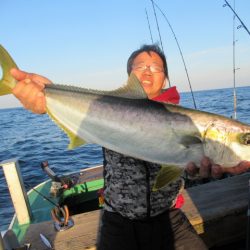 真祐丸 (しんゆうまる) 釣果