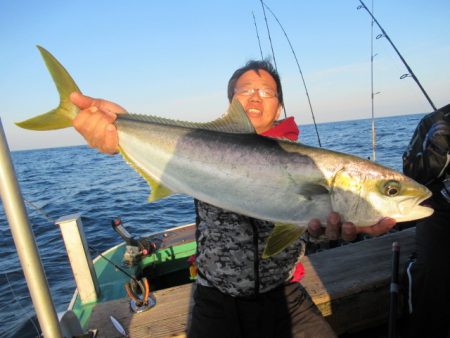 真祐丸 (しんゆうまる) 釣果