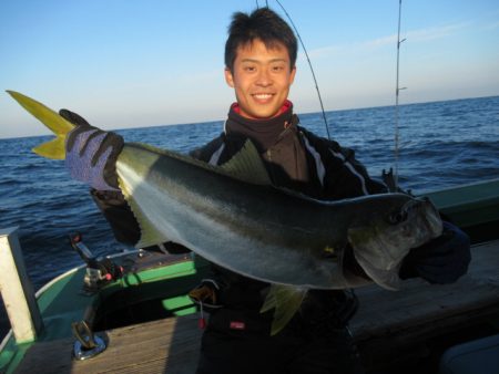 真祐丸 (しんゆうまる) 釣果