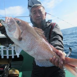 真祐丸 (しんゆうまる) 釣果