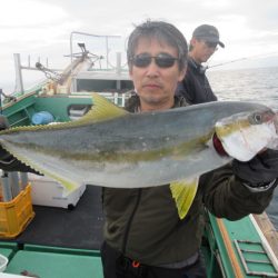 真祐丸 (しんゆうまる) 釣果