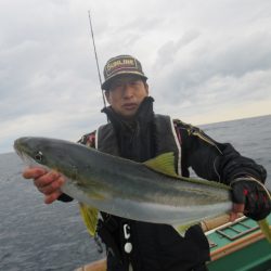 真祐丸 (しんゆうまる) 釣果