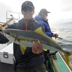 真祐丸 (しんゆうまる) 釣果