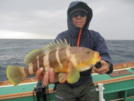 真祐丸 (しんゆうまる) 釣果